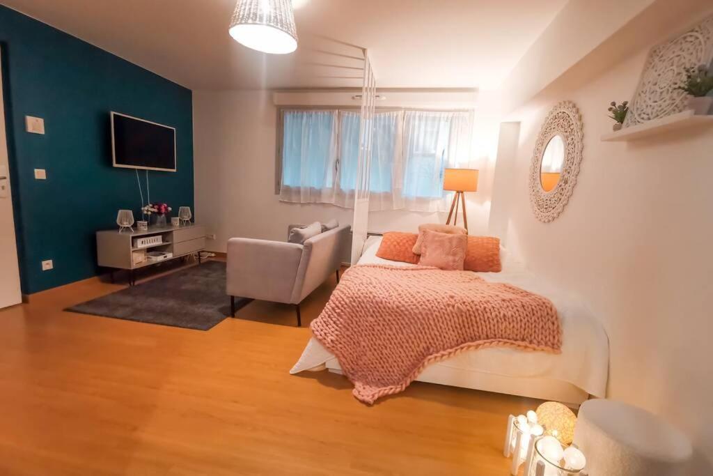 Le Confortable-Cosy Studio A 3 Minutes Du Metro Pantin Exterior foto