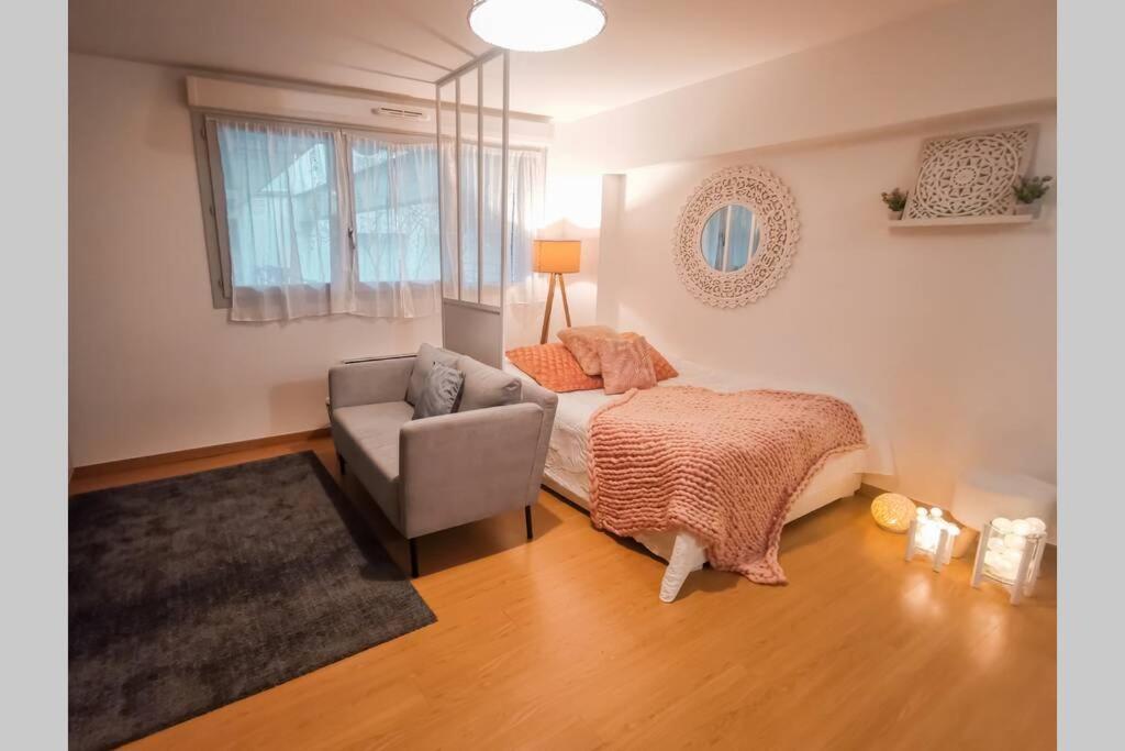 Le Confortable-Cosy Studio A 3 Minutes Du Metro Pantin Exterior foto