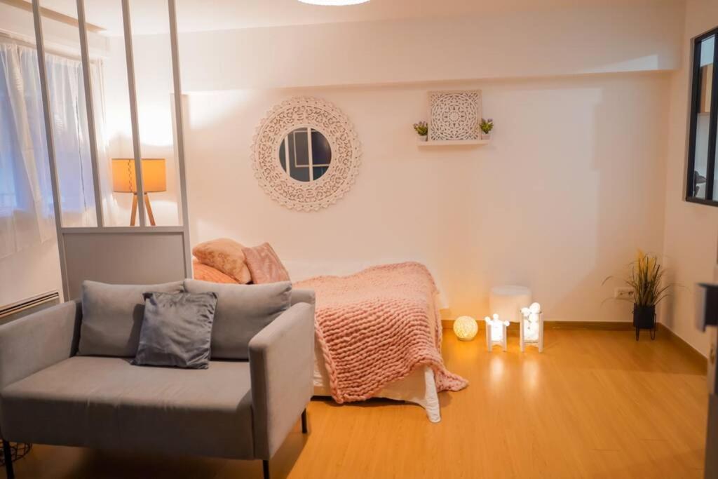 Le Confortable-Cosy Studio A 3 Minutes Du Metro Pantin Exterior foto